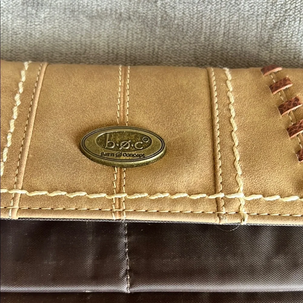 b.o.c.‎ Tan Wallet - Picture 9 of 15